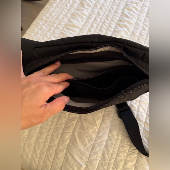 Cole Hann Field Day Sling Bag - Picture 6 of 11